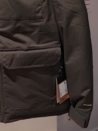 Cazadora The North Face Cypreess 550