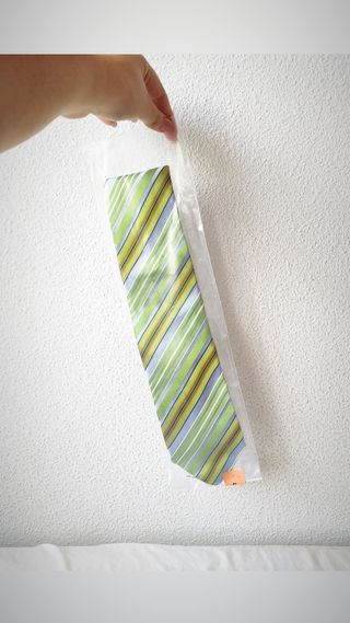 Corbata verde y azul