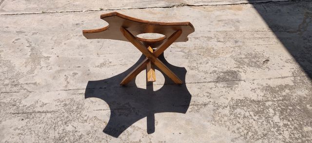 JORGEN: Mesa auxiliar
