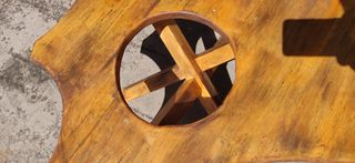 JORGEN: Mesa auxiliar