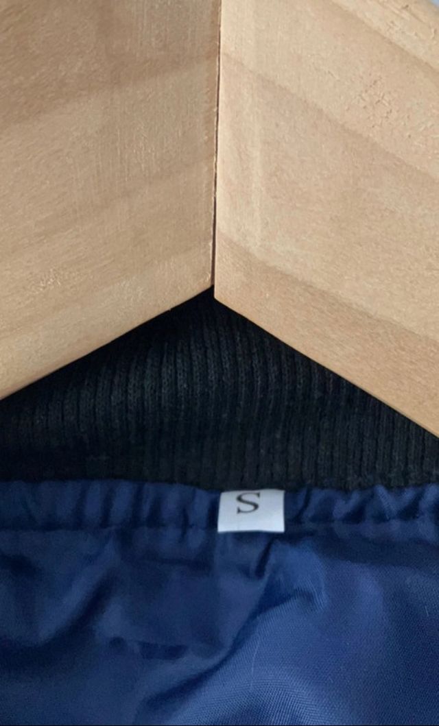 Cazadora tipo bomber azul T - S