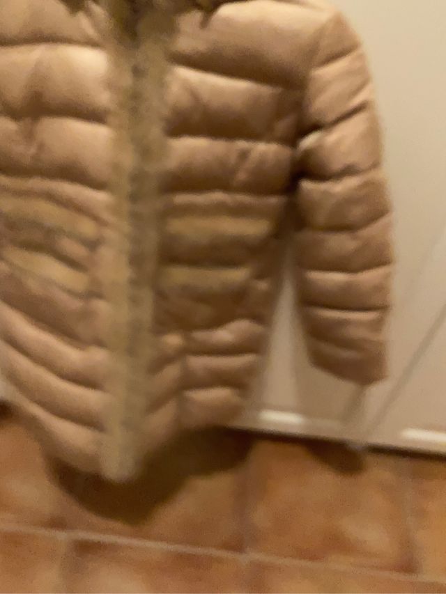 Plumífero Microbe talla8 dorado