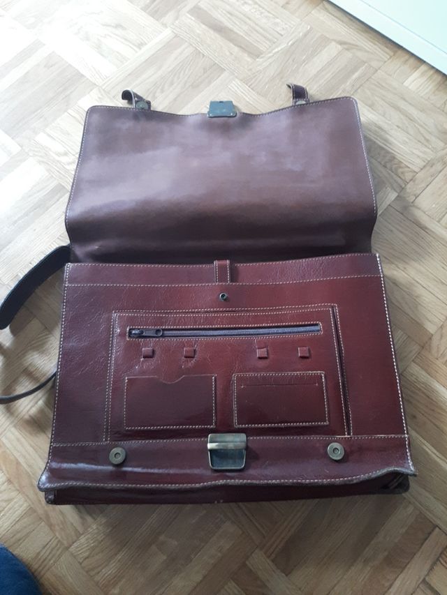 Maletín de piel