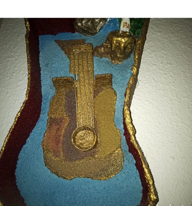Escultura 3 D Guitarra 🎸 Cubista