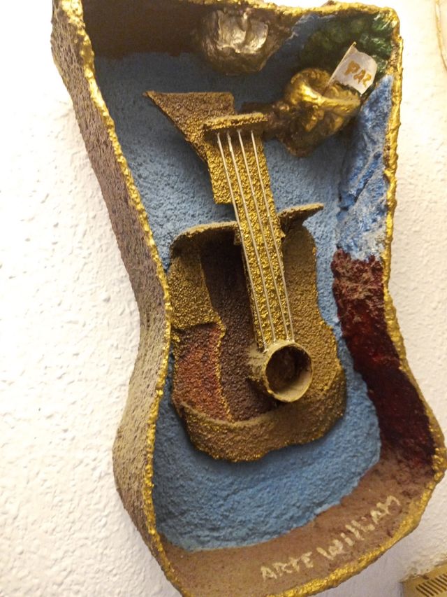 Escultura 3 D Guitarra 🎸 Cubista