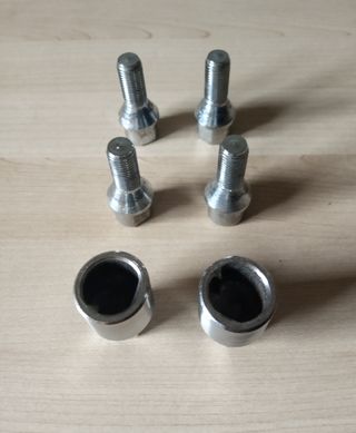 Tornillos antirrobo para llantas aluminio (7 Fotos