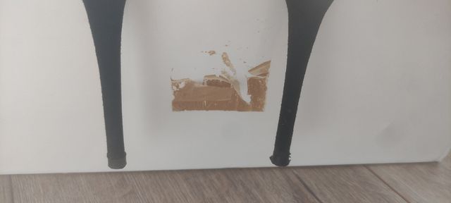 zapatos salón negro con tiras strass