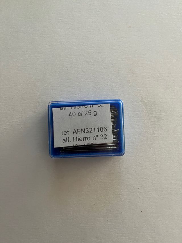 Cajas de alfileres de hierro  n32 40c