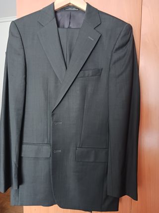 Traje Zara