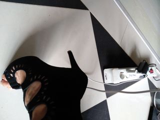 zapatos negros de ante