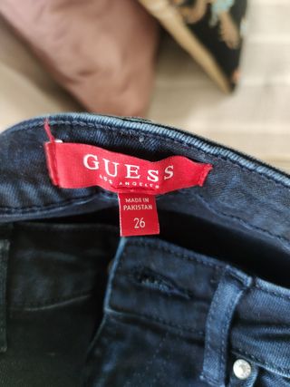 pantalón Guess