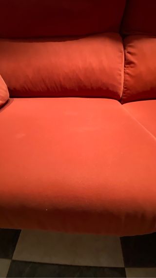 Sofá rojo