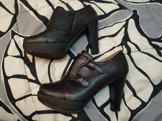 Zapatos talla 37 
