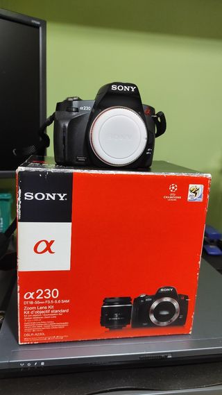 Objetivo y Cámara Sony A230