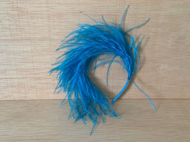 Diadema tocado marabú