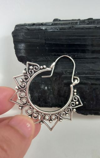 SOLO HOY!PENDIENTES DE ARO TIBETANO