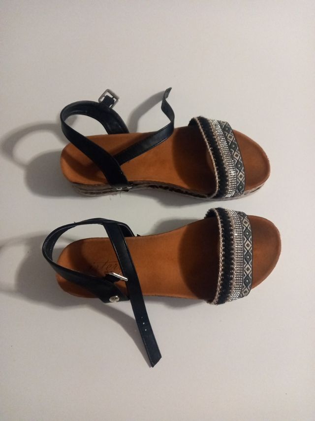 Sandalias Isterias, Talla 39