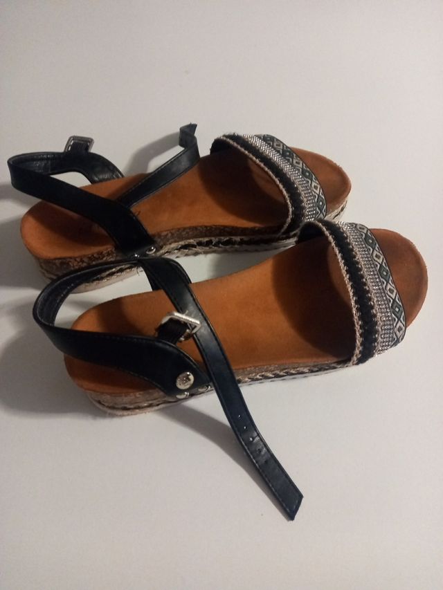 Sandalias Isterias, Talla 39