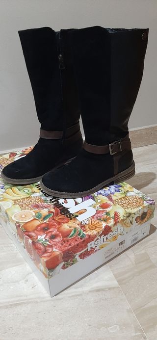 Stivali alti neri. Talla 37