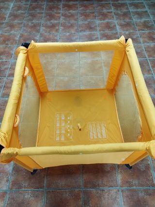 Parque infantil/ parc activitats