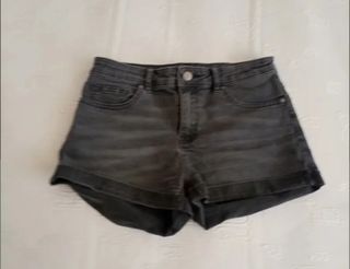 Bershka y H&M pantalones shorts.