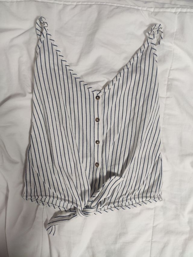 Top de rayas azul marino