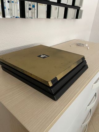 Se vende PS4 PRO