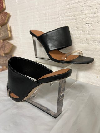 SANDALIAS PIEL NEGRO/METACRILATO TALLA 38 nuevo
