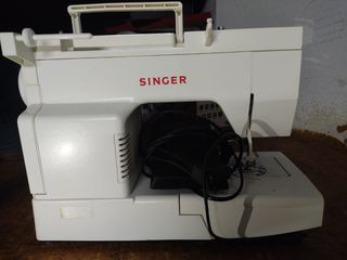 MÁQUINA DE COSER