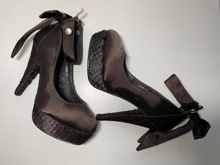 Zapatos tacón marrones
