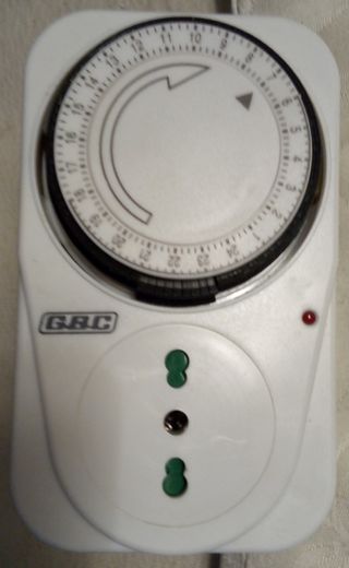 Timer per Lampade o Qualunque Cosa a "Presa"