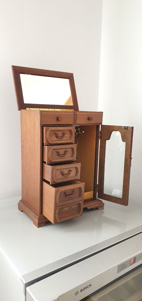 Joyero de madera con música antiguo