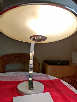 Lámpara de escritorio vintage.