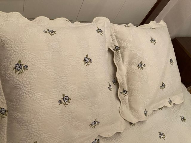 Colcha moderna de verano y de invierno