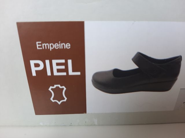 Zapatos negros atados al tobillo talla 39