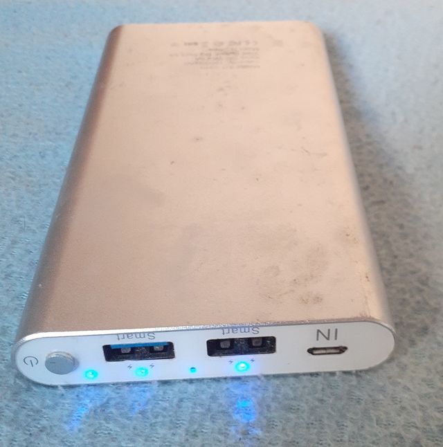 Bancos de carga para batería del móvil poco usados