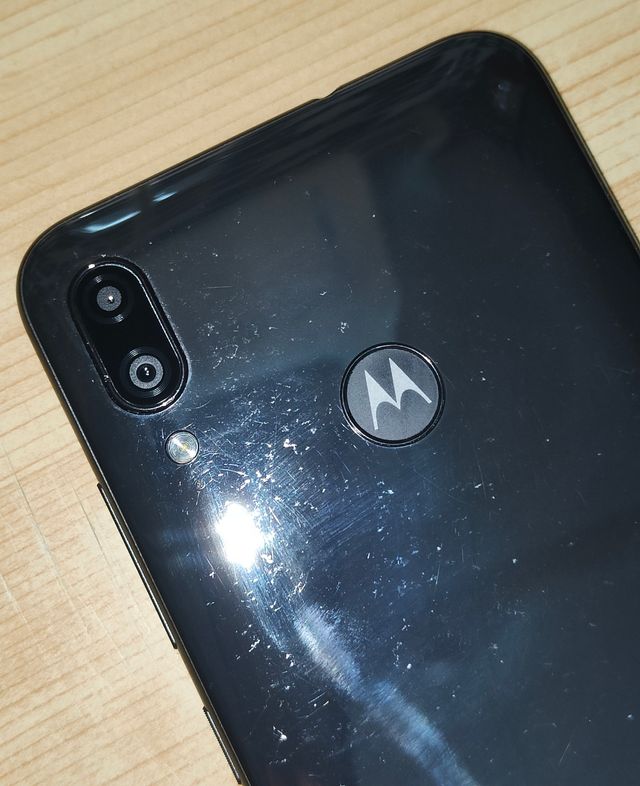 Motorola Moto E6 Plus (senza caricabatterie)