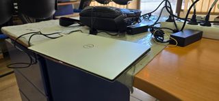DELL XPS 9380 i7 8565U 16 RAM 512 SSD