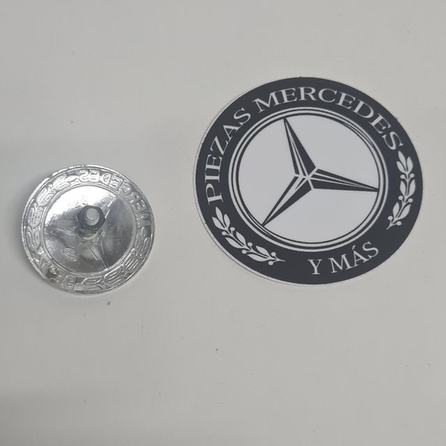 Anagrama rejilla frontal Mercedes E w123 S w126