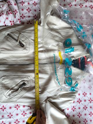 Cazadora de piel beige