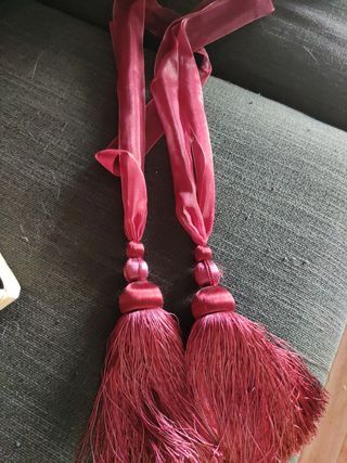 Borlones alzapaños para cortinas