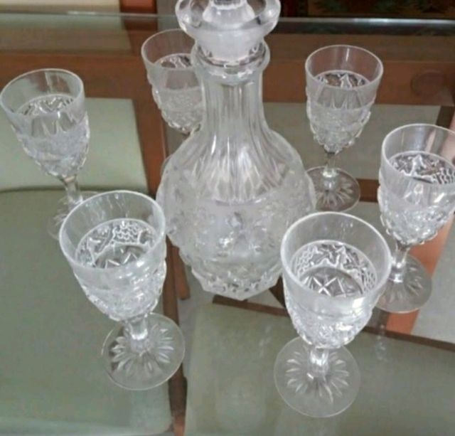 Juego licor de Bohemia