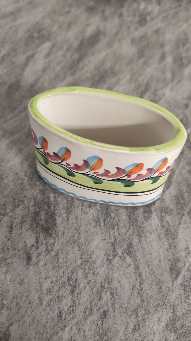 portatovagliolo in ceramica