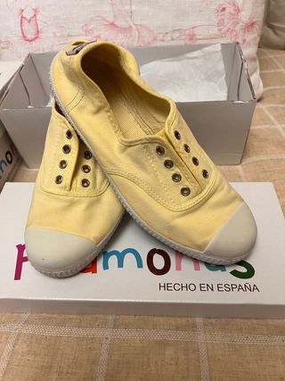 ZAPATILLAS PUNTA GOMA CORDONES t.36+1 de REGALO