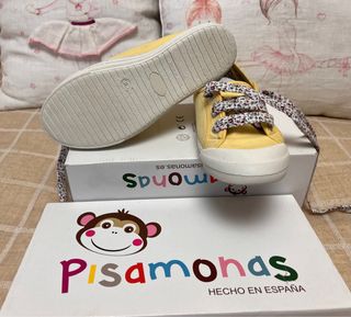 ZAPATILLAS PUNTA GOMA CORDONES t.36+1 de REGALO
