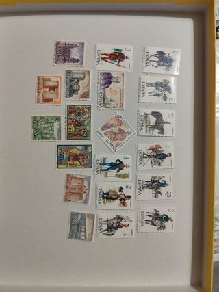 58 sellos España. Motivos diversos. Año 1977