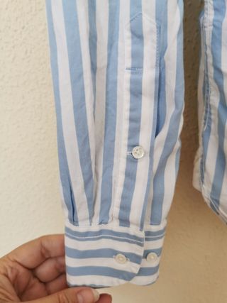 Camisa de chica en la talla 38 de Pedro del Hierro