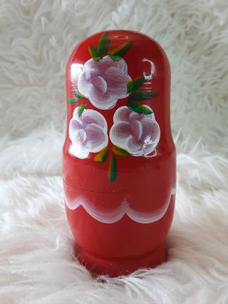 Muñeca Matrioska madera 6 piezas. Pintada a mano
