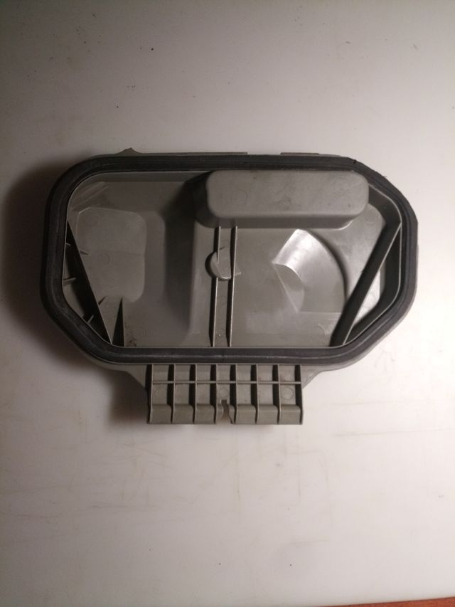 Tapa trasera derecha faro Mercedes W124