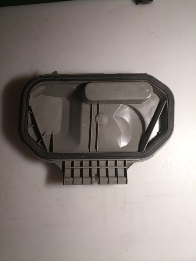 Tapa trasera derecha faro Mercedes W124